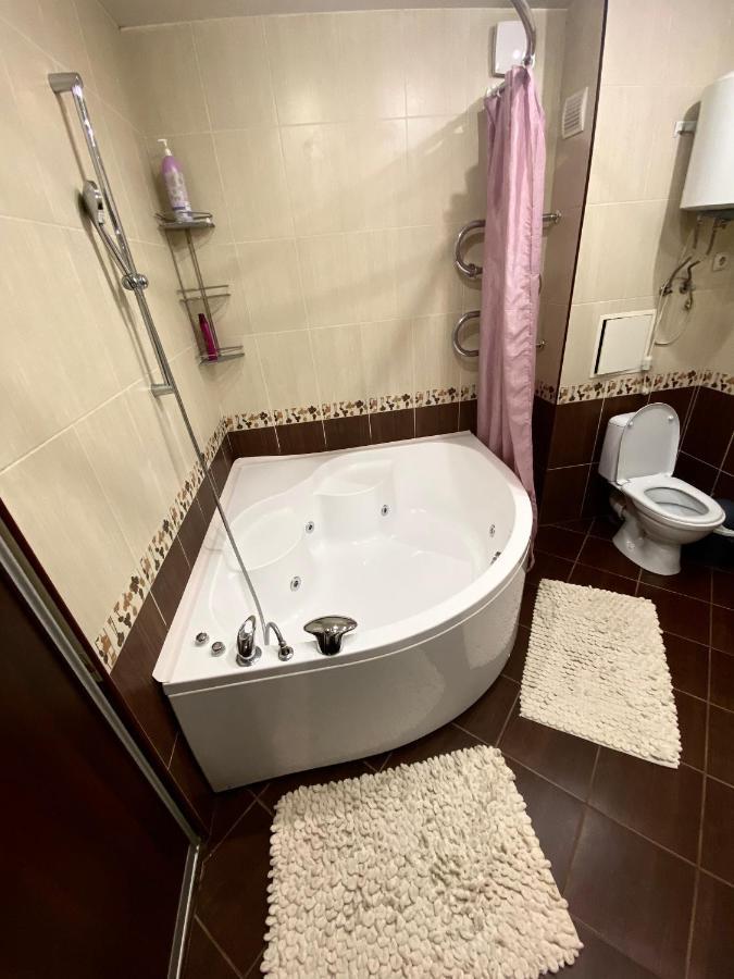 Apartment On Nezalezhnosti 44 Minszk Kültér fotó